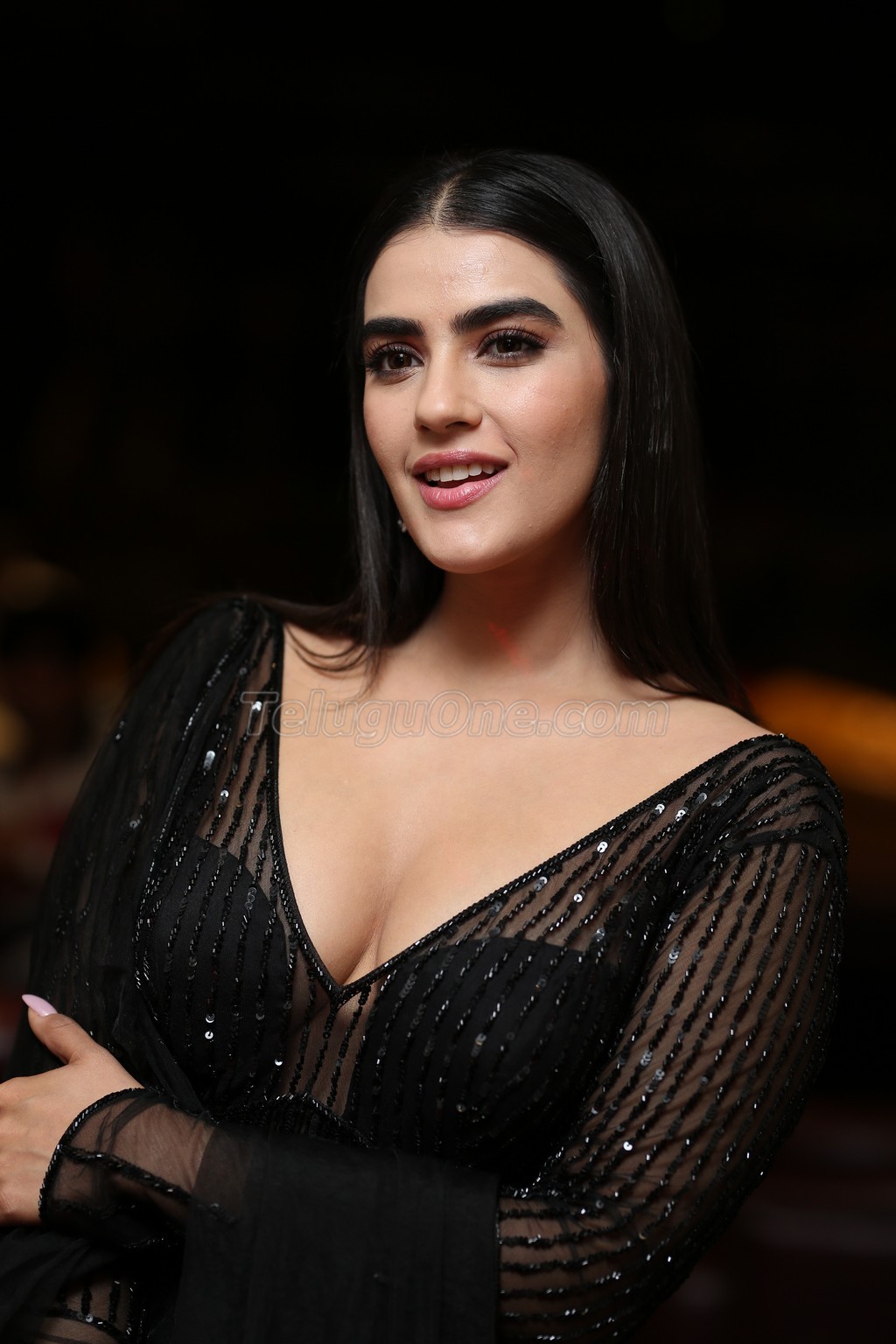 Kavya Thapar Latest Photos